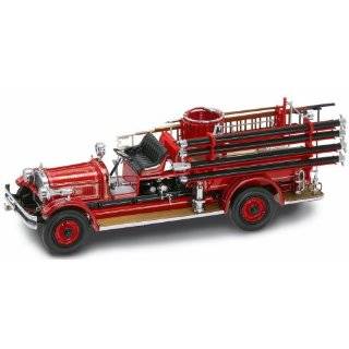  Yat Ming Scale 1:24   1925 Ahrens Fox N S 4 Fire Engine 