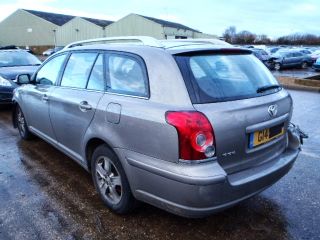 2006 toyota avensis d4d review #2