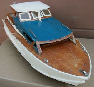 Vtg 1960s Radio Control RC Wooden Boat Model 17 1 2in Crisscraft Needs Work