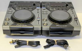 2 Pioneer CDJ 400 DJ Turntables